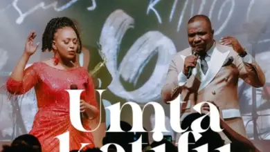 Ambwene Mwasongwe ft Bella Kombo – U Mtakatifu