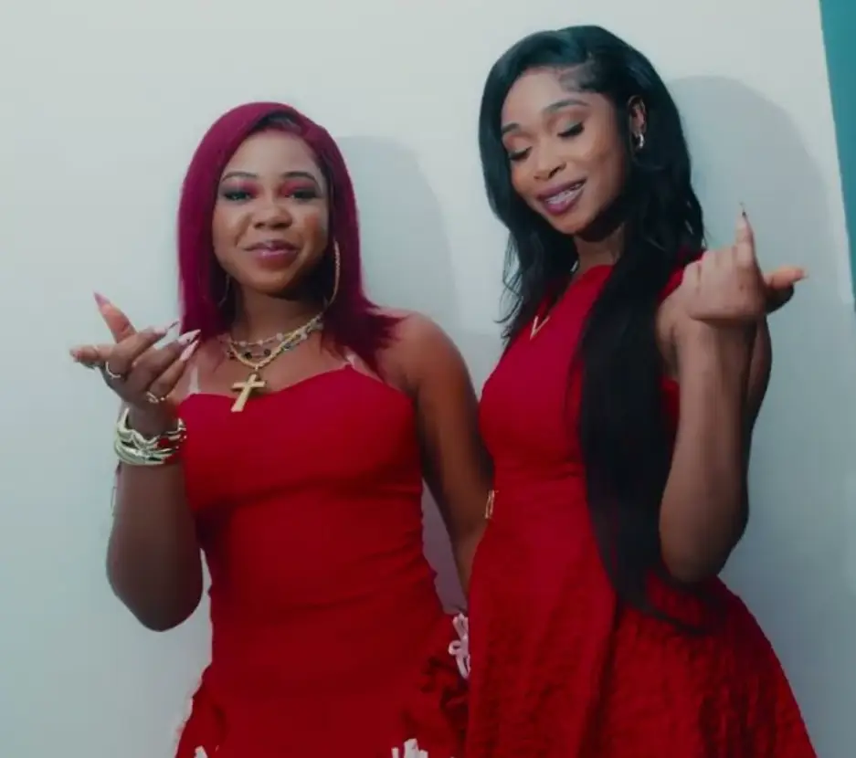 B Classic 006 – Valentine