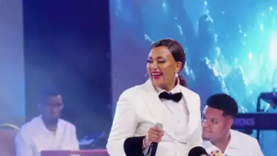 Bella Kombo – The Joy Of The Lord