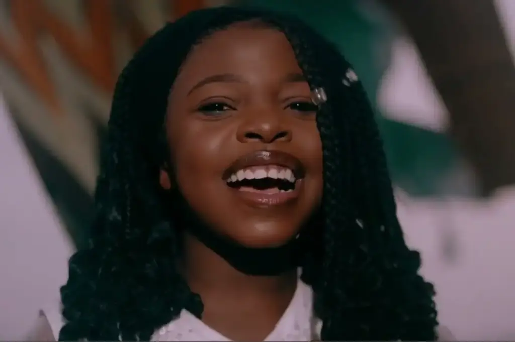 Naomi James ft Godfrey Steven – Tangazo